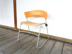 chair01.jpg